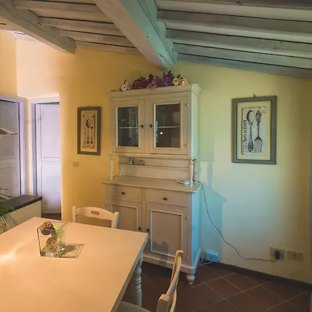 Casa Vacanze Conte Picedi ليريسي